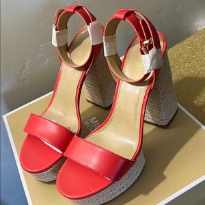 NIB Michael Kors Spiced Coral Ashton Platform Heels with Dust Bag
